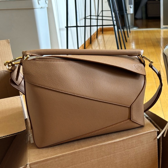 LOEWE TOFFEE PUZZLE EDGE BAG - Picture 9 of 15